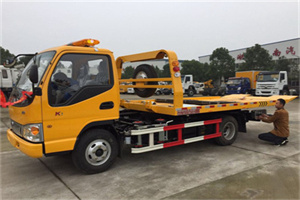 肃宁哪里有拖车服务